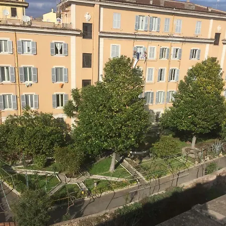 Le Rondini A Hébergement de vacances *