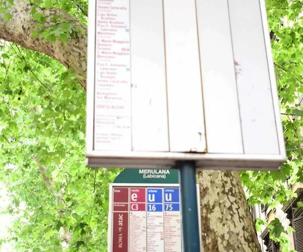 Le Rondini A Hébergement de vacances Rome